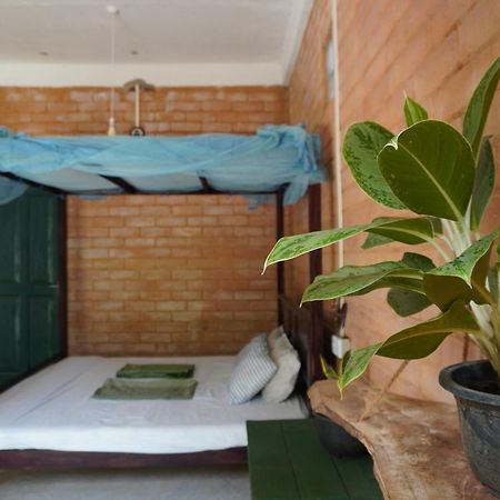 Passionfruit Homestay Матара Экстерьер фото