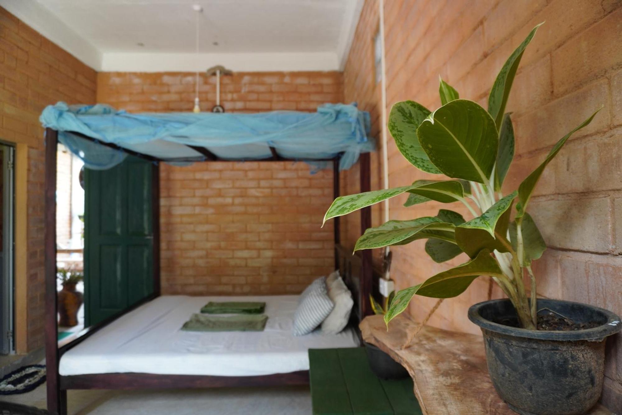 Passionfruit Homestay Матара Экстерьер фото